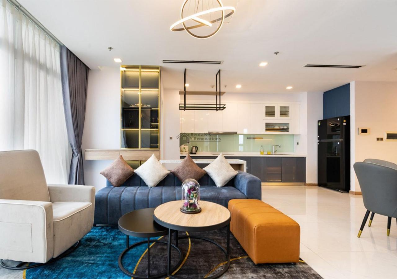 The Vinhomes Park - The Buildings Surrounding Landmark 81 Apartment *