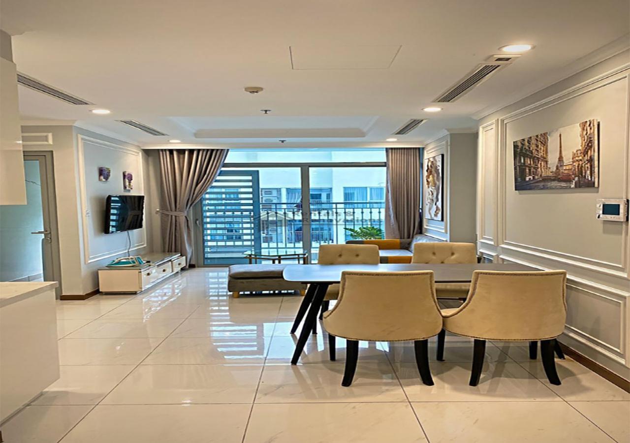 The Vinhomes Park - The Buildings Surrounding Landmark 81 Apartment
