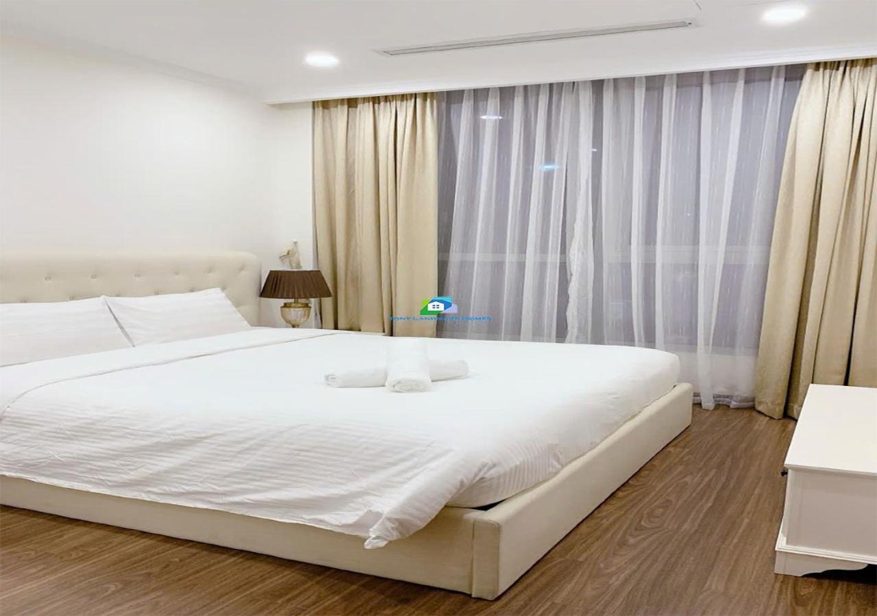 Apartment The Vinhomes Park - The Buildings Surrounding Landmark 81 *