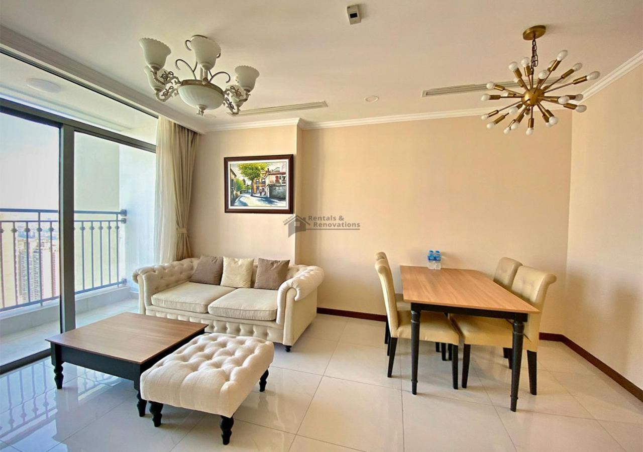 The Vinhomes Park - The Buildings Surrounding Landmark 81 TP. Hồ Chí Minh