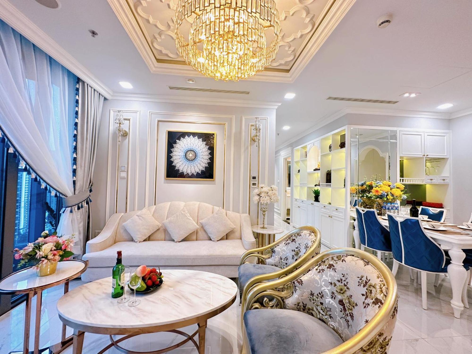 The Vinhomes Park - The Buildings Surrounding Landmark 81 TP. Hồ Chí Minh